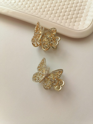 کلیپس دم اسبی پروانه نگینی