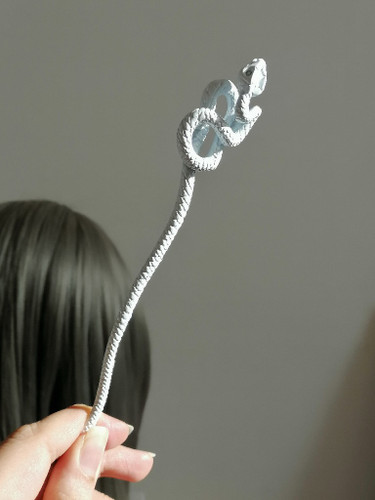 کانزاشی مار سفید هاشیرا 🐍